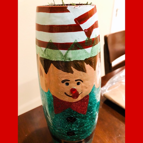 Kirkland S Accessories Kirklands Prelit Christmas Elf Hurricane